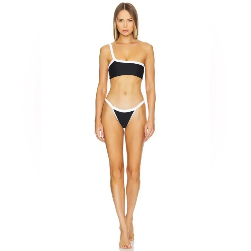 Zelia Top in Black & White bikini one shoulder Camila Coelho